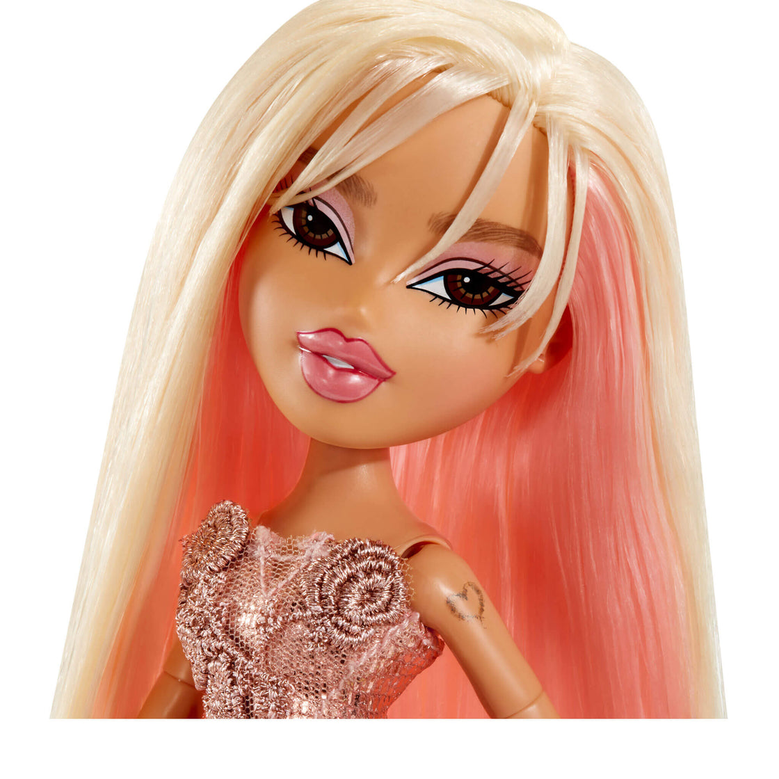 511519-Bratz-x-Karol-G-Collector-Doll3.j