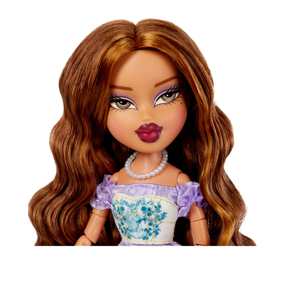 Goin’ Out! Fashion Doll - Yasmin – Bratz